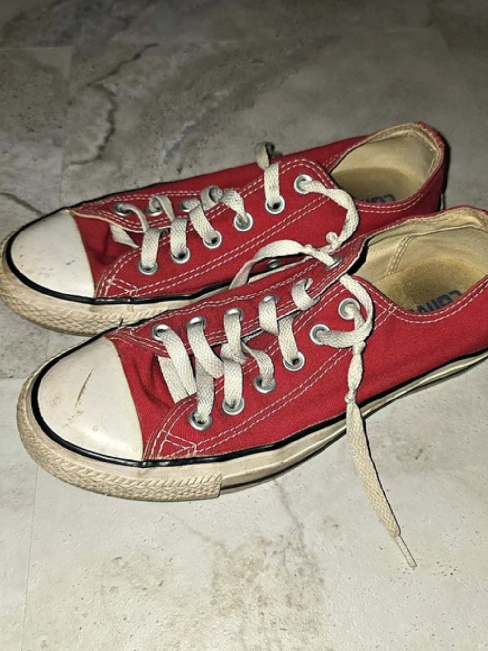 Converse Chuck Taylor All Star Low Top Red Sneakers US 5.5